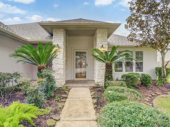 1489 Garden Lakes Dr, Friendswood, TX 77546