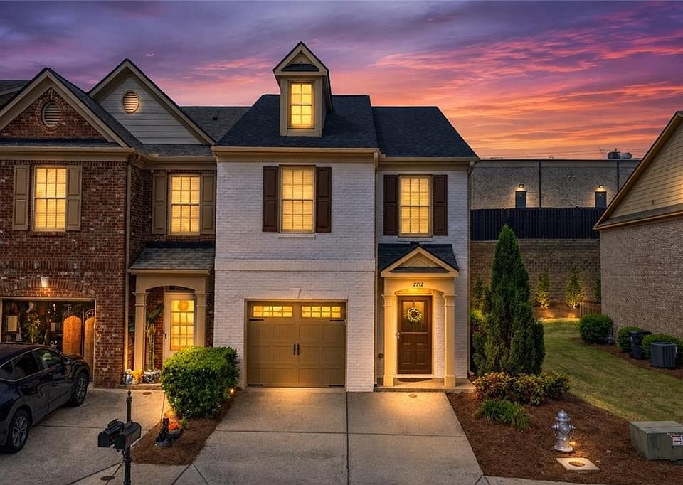 1st image of 2712 Beynon Ln