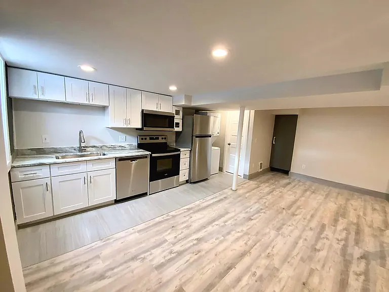 52 Church Ave #6 — Photo 4