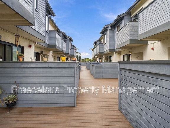 2nd image of 1465 Hemlock Ave