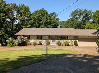 129 Iroquois Dr, Cherokee Village, AR 72529
