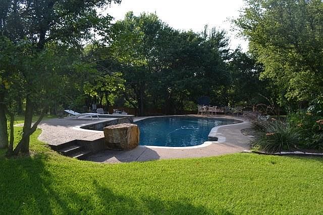 1st image of 356 Creek Bend Dr