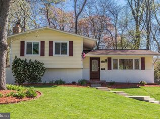 11108 Del Rio Dr, Fairfax, VA 22030