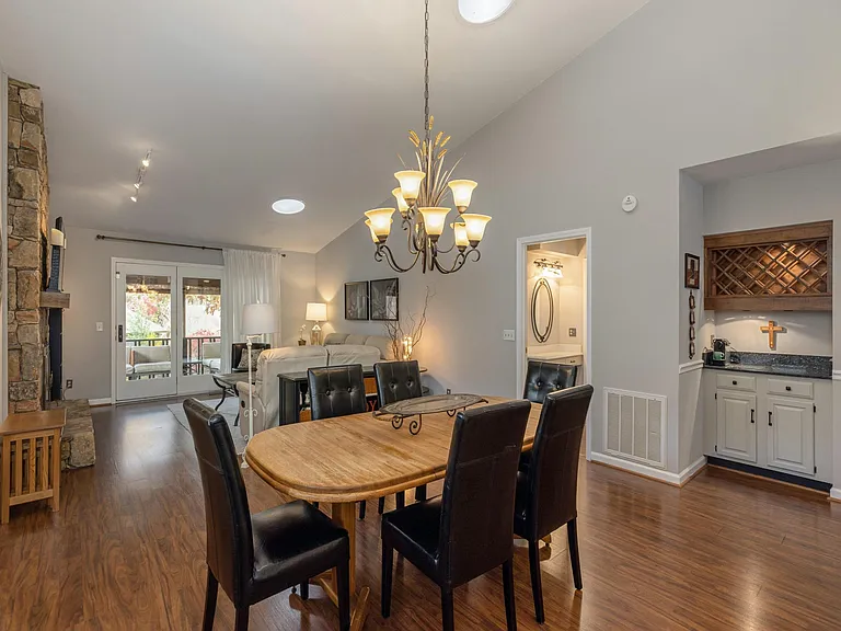 205 N Scarlet Oak Ln — Photo 12