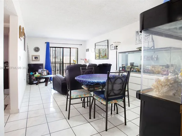 1530 SW 2nd St APT 405, Miami, FL 33135