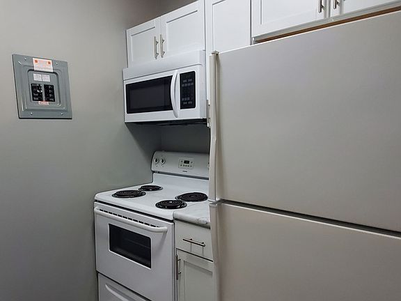 4th image of 1730 G St APT 9