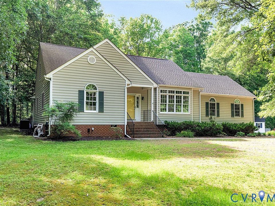 1st image of 6009 Studley Woods Dr