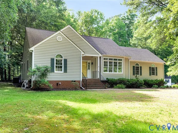 6009 Studley Woods Dr, Hanover, VA 23069