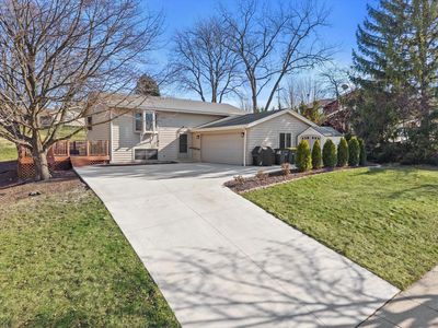 1961 Rambling Rose ROAD, Waukesha, WI, 53186