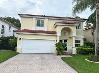 9821 NW 22nd St, Pembroke Pines, FL 33024