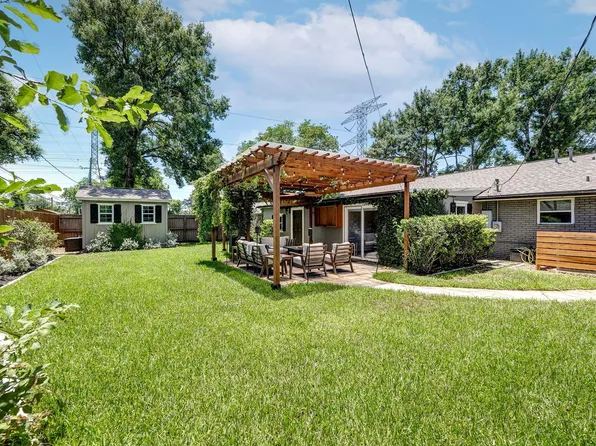 3006 Helberg Rd, Houston, TX 77092