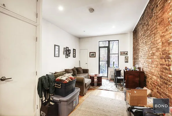 Rented by Bond New York | media 3