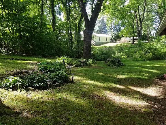 5th image of 1926 Wooddawn Dr