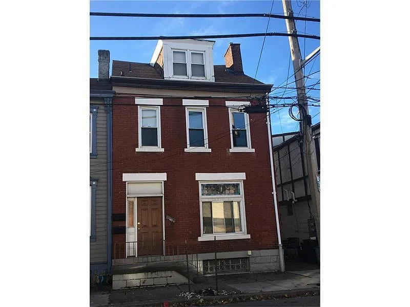 1808 Jane St photo 1