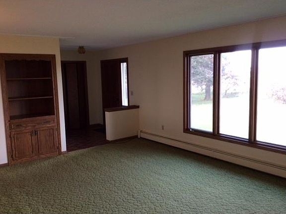 5th image of 4738 45th St NE