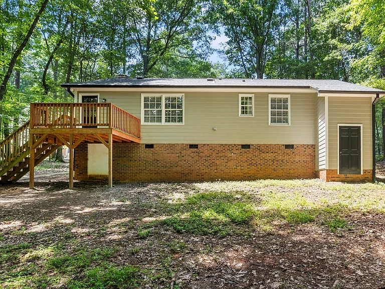 3921 Bamburgh Ln — Photo 29
