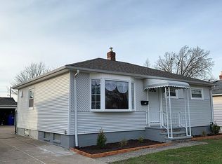 6040 Pickway Dr, Brookpark, OH 44142
