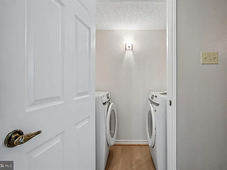 1530 Lincoln Way #203 — Photo 15