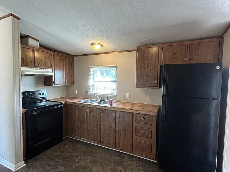 191 Zackary St — Photo 6