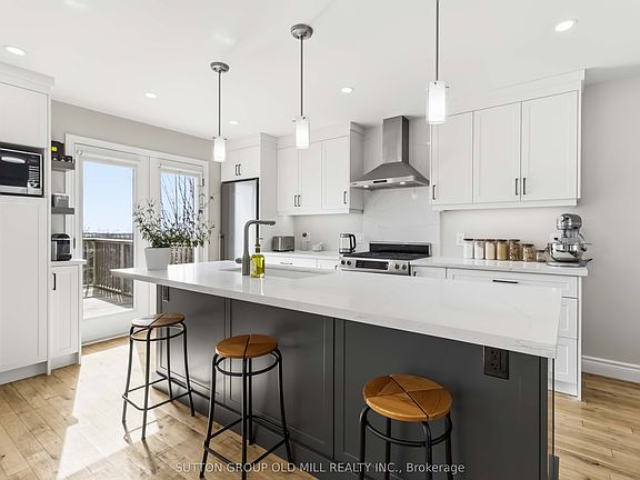 4th image of 2811 Constable Rd