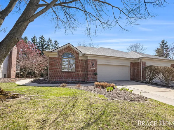 2004 S Terrace Ln NE, Grand Rapids, MI 49505