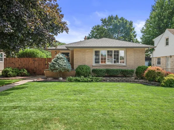 1411 Manitowoc AVENUE, South Milwaukee, WI 53172
