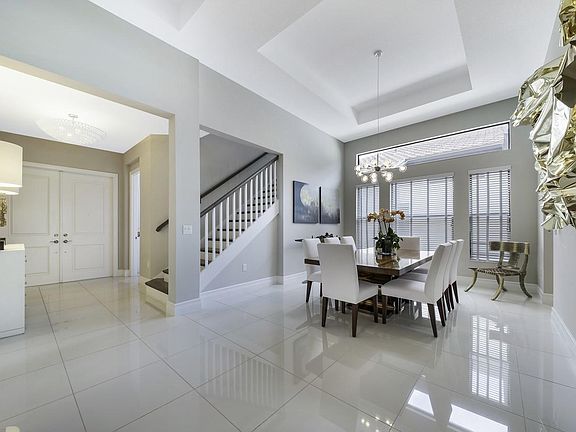3rd image of 9059 Moriset Ct