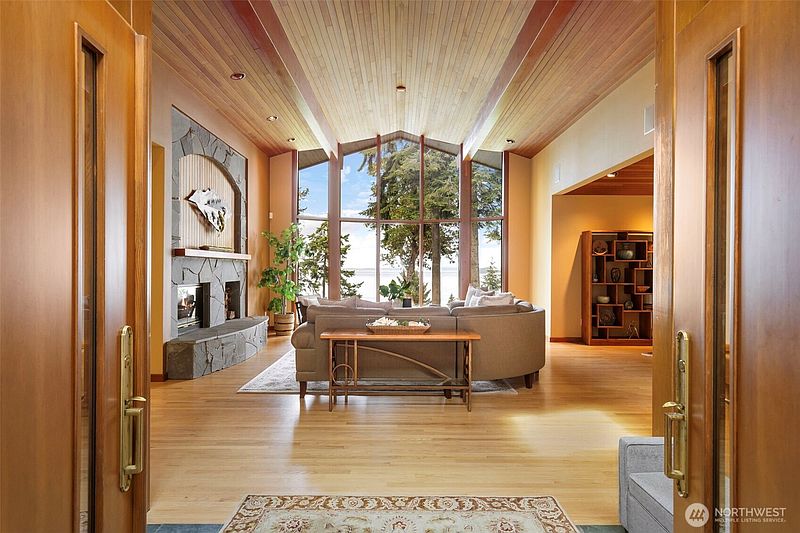 4th image of 43 Nantucket Place