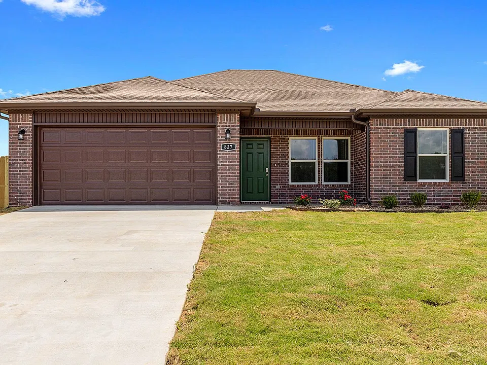 837 Pine Tree Rd