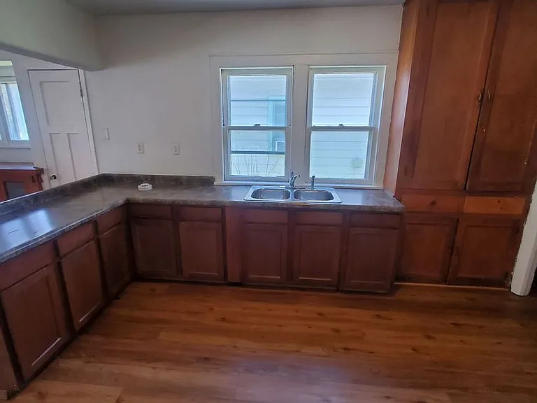 620 W Melvina St — Photo 8