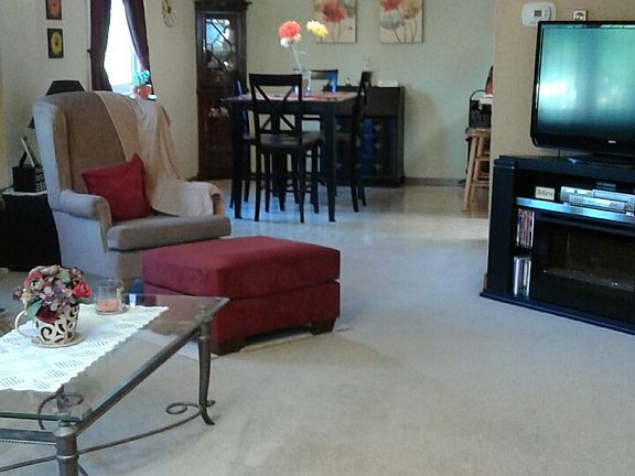 Living Room/Dining Room