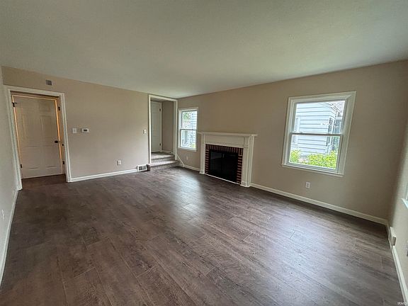 4th image of 1141 Lexington Ave