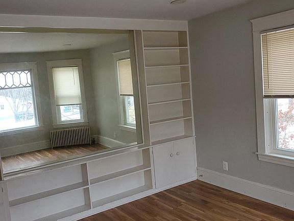 Extra room could be used as a Bedroom