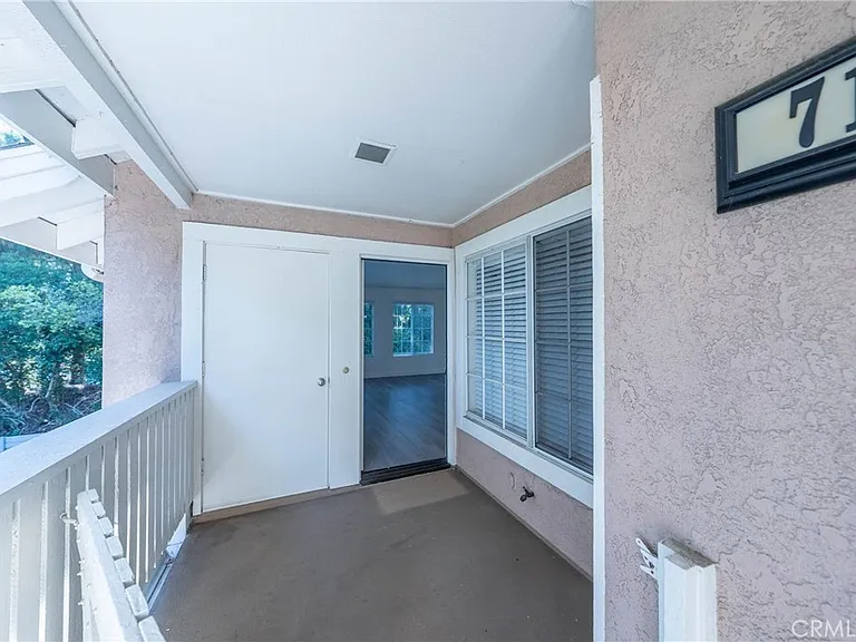 71 Woodleaf — Photo 12