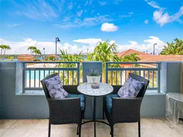 90 Alton Rd APT Th-4, Miami Beach, FL 33139