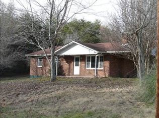 304 Robin Dr, Danville, VA 24541