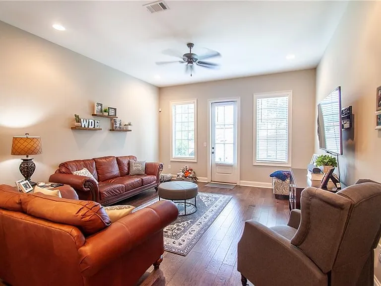 1690 W Farmville Rd — Photo 1