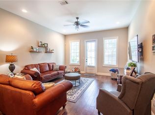 1690 W Farmville Rd, Auburn, AL 36830