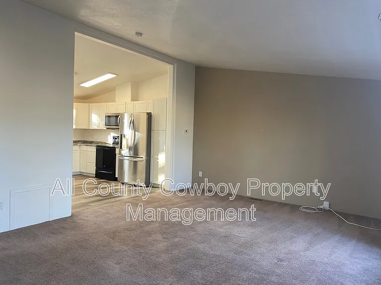 1564 Polk St #A — Photo 3