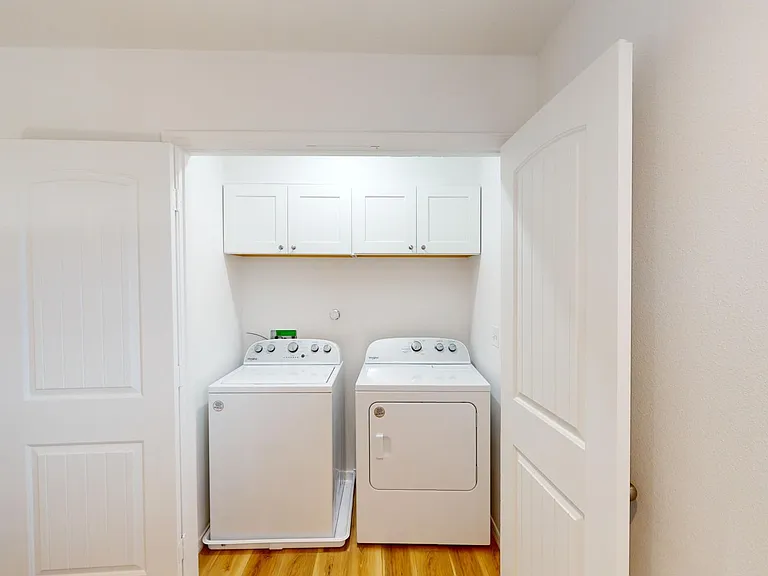 2 Bed Contemporary Town Homes in Fantastic North Valley Community — Photo 28
