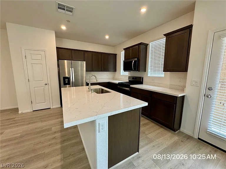 630 Bellus Pl — Photo 15