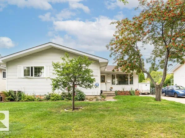 9222 88th St, Fort Saskatchewan, AB T8L 1H3