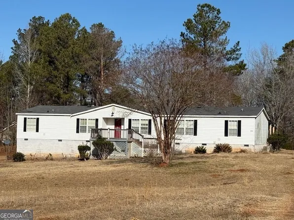 213 Lakeview Dr, Sandersville, GA 31082