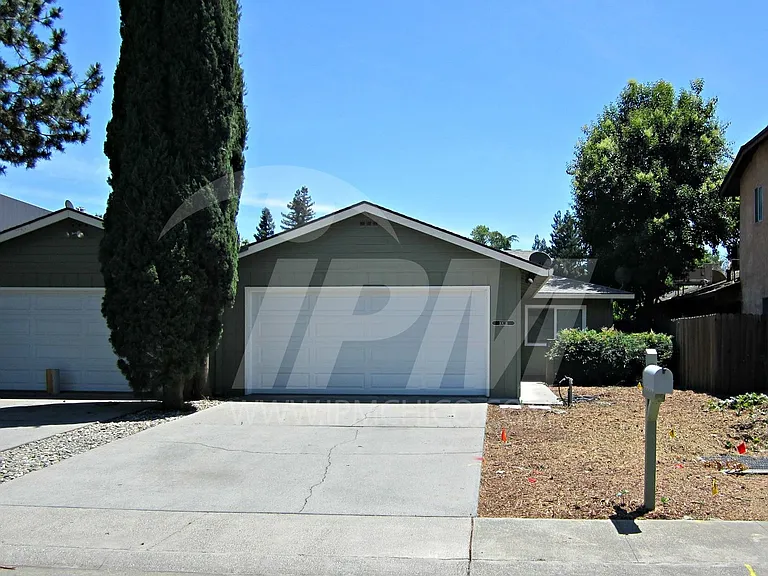1013 Meier Drive — Photo 1