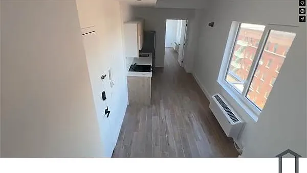 3 bed, 1000 sqft, $3,373 — Photo 4