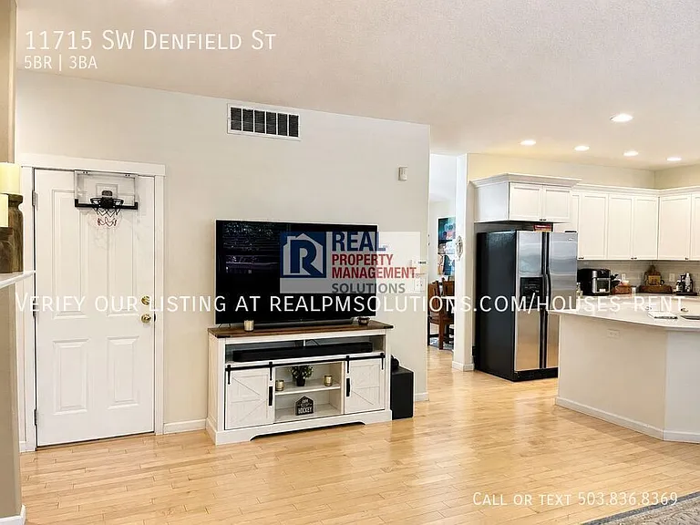 11715 SW Denfield St — Photo 16
