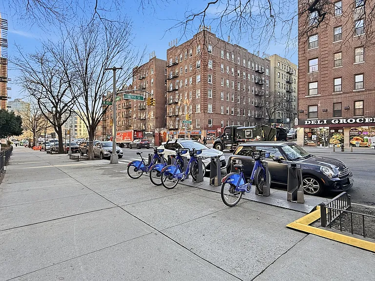 4489 Broadway #2D — Photo 18