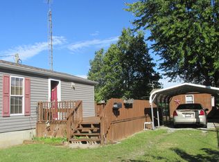 701 S Hancock St, Mcleansboro, IL 62859