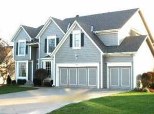 2909 SW 14th St, Lees Summit, MO 64081