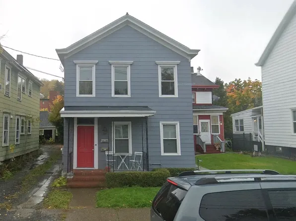 30 8th St #1, Hudson, NY 12534